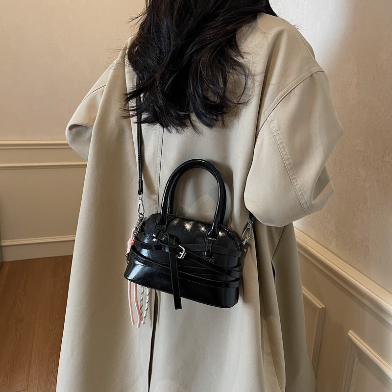 Cross-border handbag women's 2025 new Korean version ins versatile shoulder bag high-end niche design shell bag