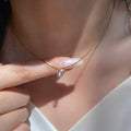 Wholesale alloy clavicle chain fashion jewelry - european & american style, versatile, diamond-studded pendant, delicate butterfly necklace for women