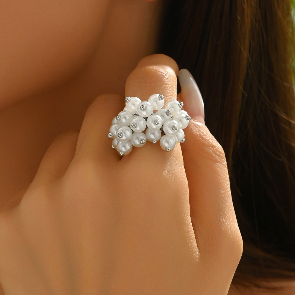 Pearl ring wholesale: european and american cross-border new jewelry, women's niche design, high-end retro light luxury open ring