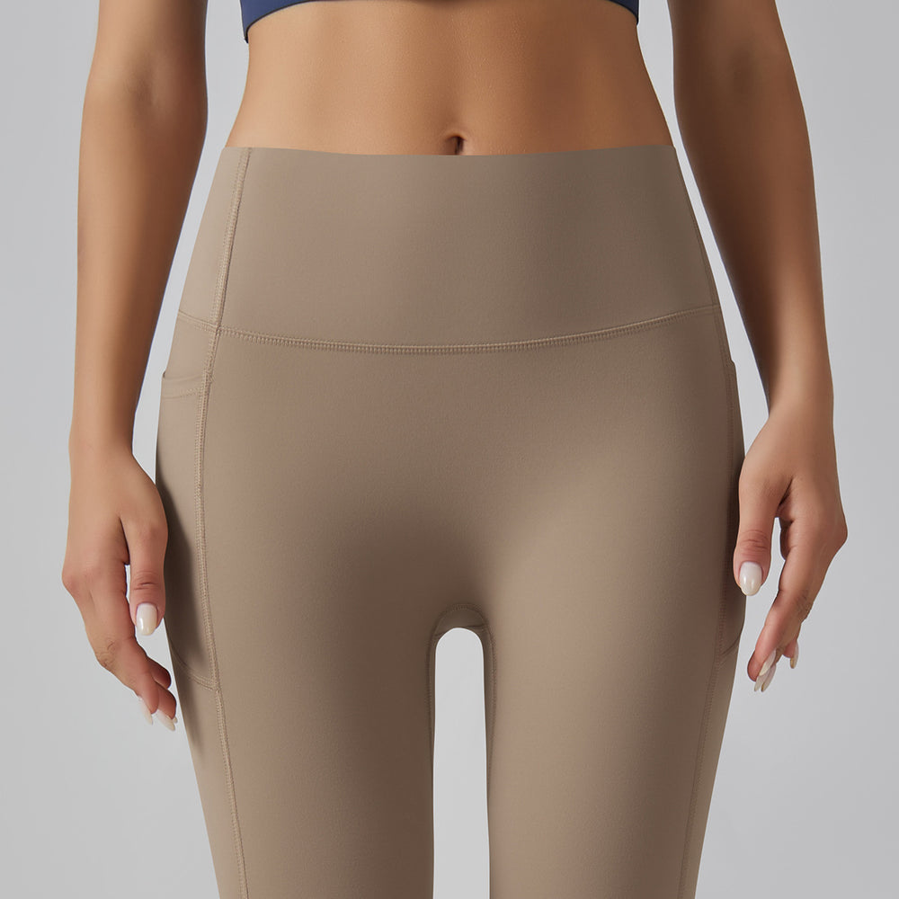 High-waisted, barely-there yoga pants for women. seamless, quick-drying, compression leggings with pockets, perfect for running, fitness, and sculpting your figure. brushed fabric for extra comfort. ideal for yoga and other workouts