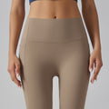 High-waisted, barely-there yoga pants for women. seamless, quick-drying, compression leggings with pockets, perfect for running, fitness, and sculpting your figure. brushed fabric for extra comfort. ideal for yoga and other workouts