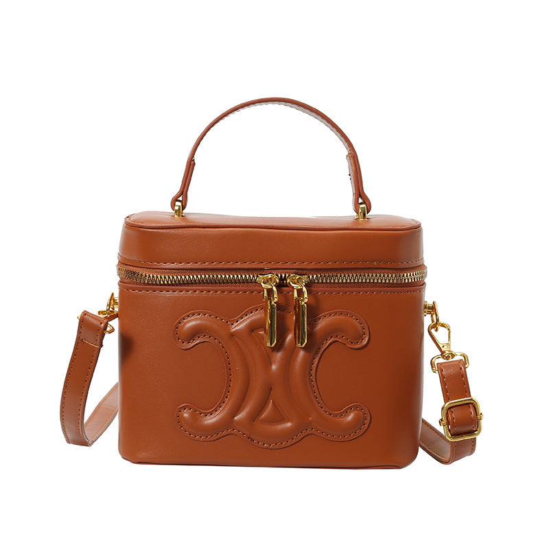 This year's trendy handbags for women: 2025 spring new arrivals, fashionable korean-style versatile shoulder and crossbody small square bags