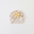 Flower baby hat (beige)