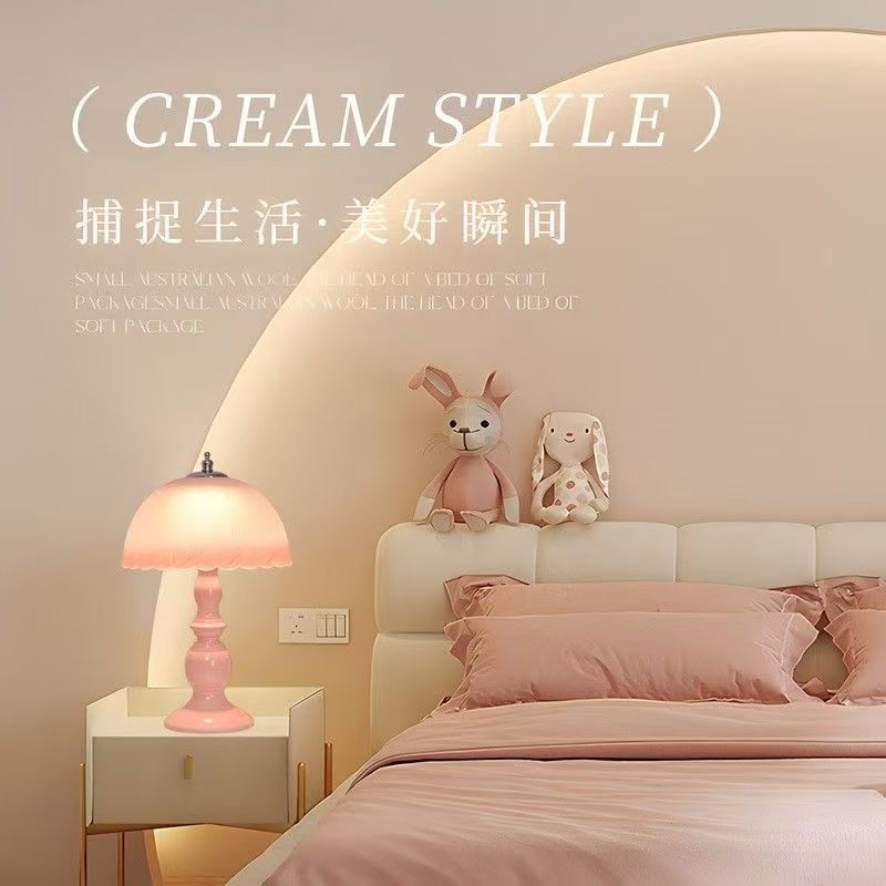 Kids' room table lamp bedside lamp touch sensor switch bedside lamp cordless rechargeable dorm room ins style