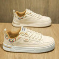 Men's white sneakers - 2026 spring new collection: lightweight casual skate shoes, retro style, versatile, breathable, trendy sports shoes for teens