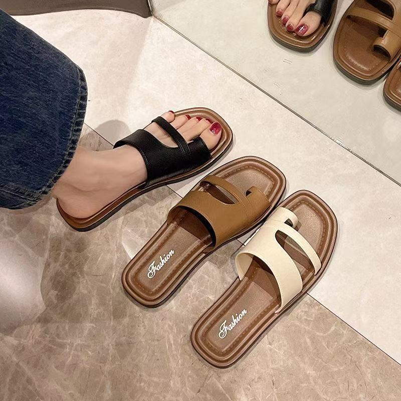 2026 new french retro flat-toe thong sandals korean style summer roman sandals beach vacation slippers