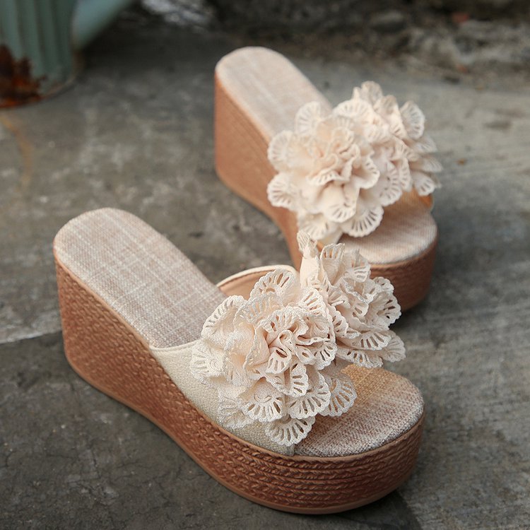 summernew arrivalexport wedge thick bottom slippers women's large size one-shaped flower waterproof platform sandals wholesale