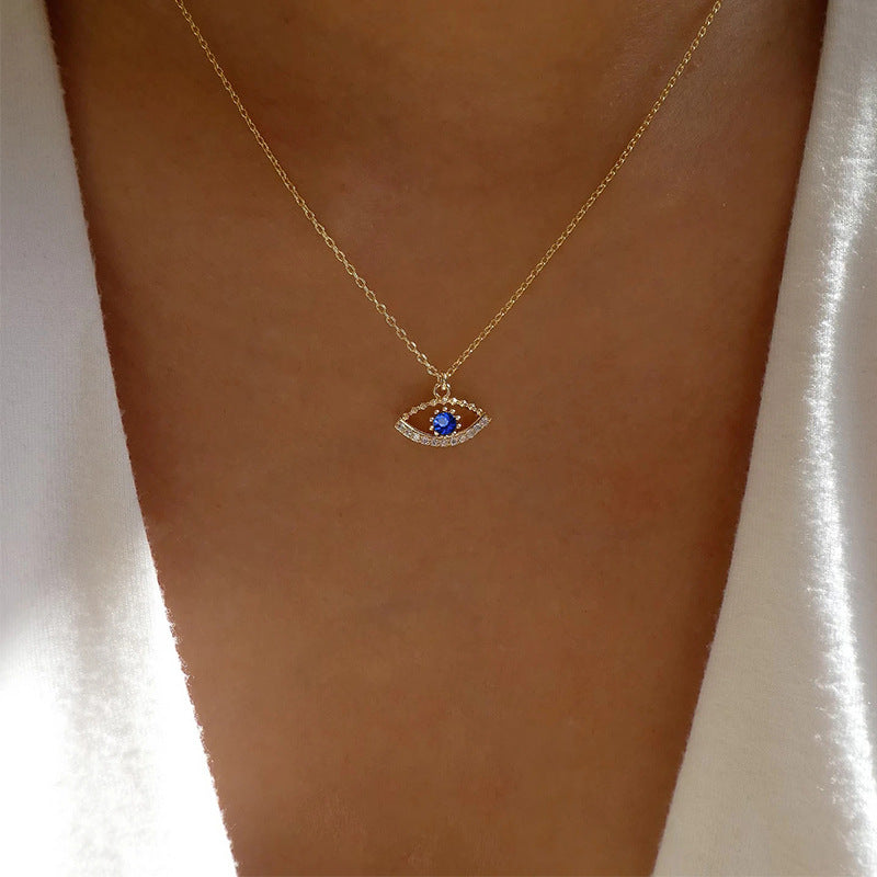 Wholesale devil's eye necklace - cross-border diamond-studded jewelry, unique high-end pendant, women's long autumn/winter sweater necklace