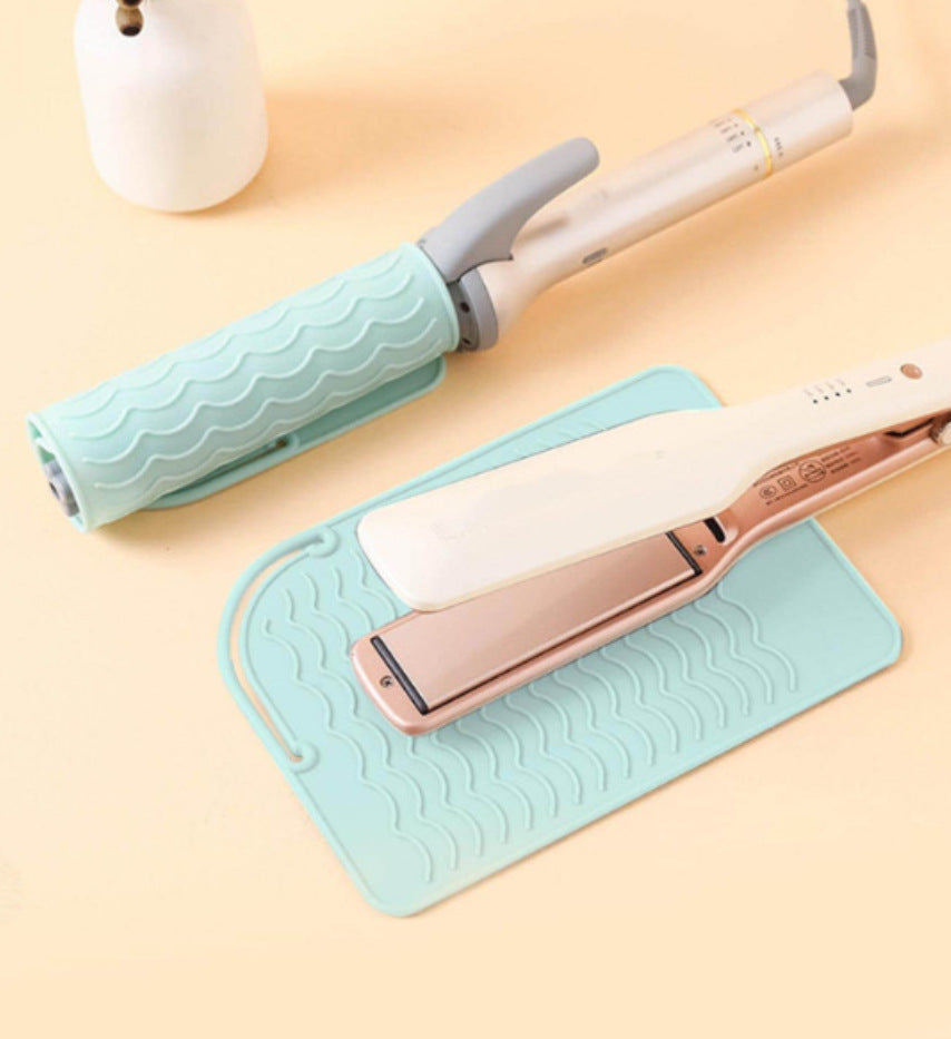 Curling iron, hair straightener, perm rod, silicone thermal insulation pad, electric curling rod, large curling perm, storage, non-slip silicone pad.