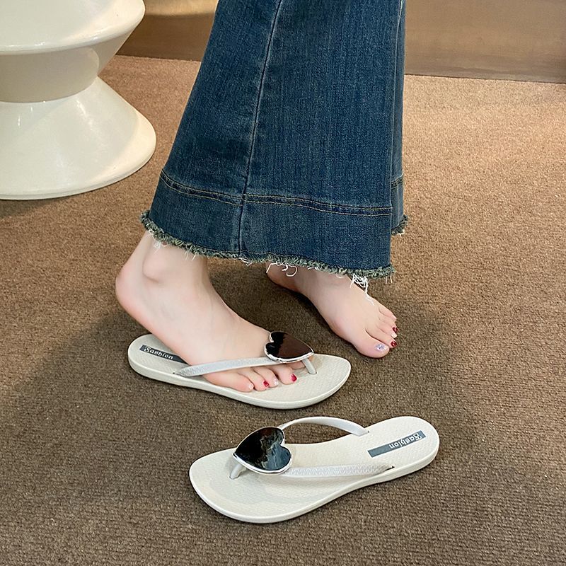 Women's flip-flops: comfortable, minimalist, non-slip, thick-soled, fairy-tale style, sweet beach sandals, heart-shaped slippers, korean casual