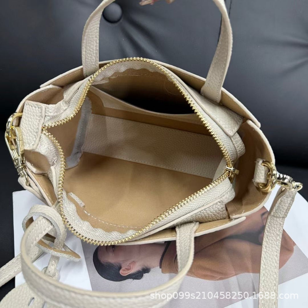 Fashioncasual first-layer cowhide shoulder crossbody small bag for women easiest for match2024new arrival genuine leather satchel small bag casual bag