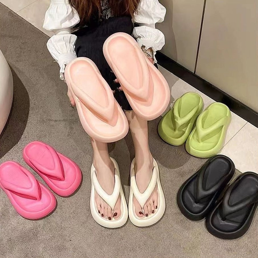 Trendy women's flip-flops for outdoor wear - 2025 summer collection: korean style, student-friendly, minimalist, anti-slip, and perfect for the beach