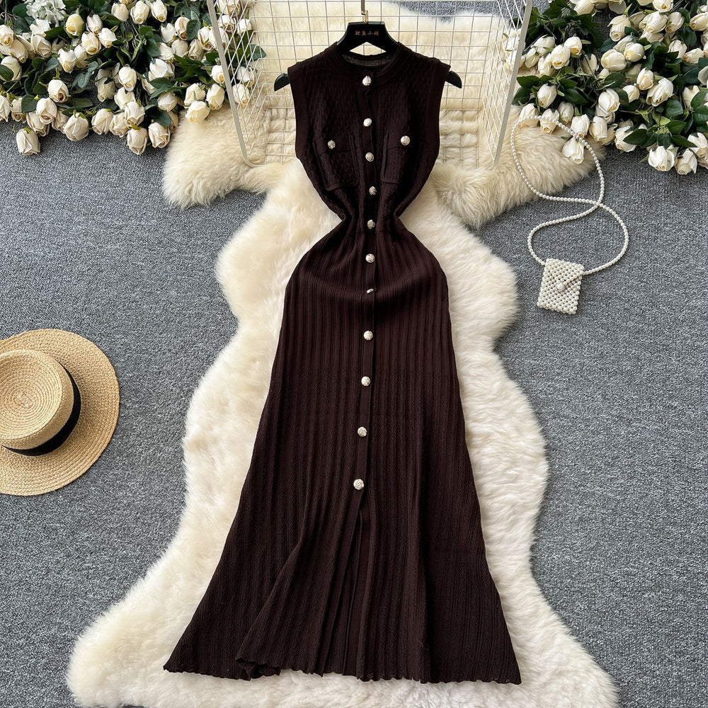 Chanel-inspired, high-end, round-neck, sleeveless, metal-buttoned, slim-fit, figure-flattering knit dress for women, new summer 2025 collection