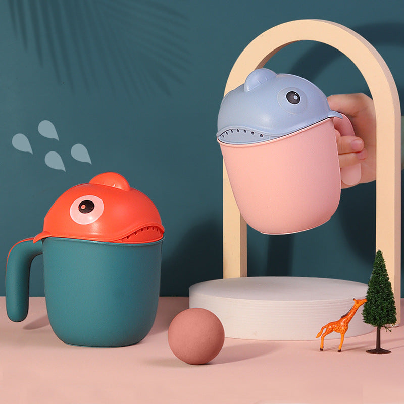 Baby shampoo rinser shark cup - the ultimate bathing and hair washing tool for infants and toddlers! perfect for shampoo, bath, and bottom washing. includes a water ladle for easy scooping