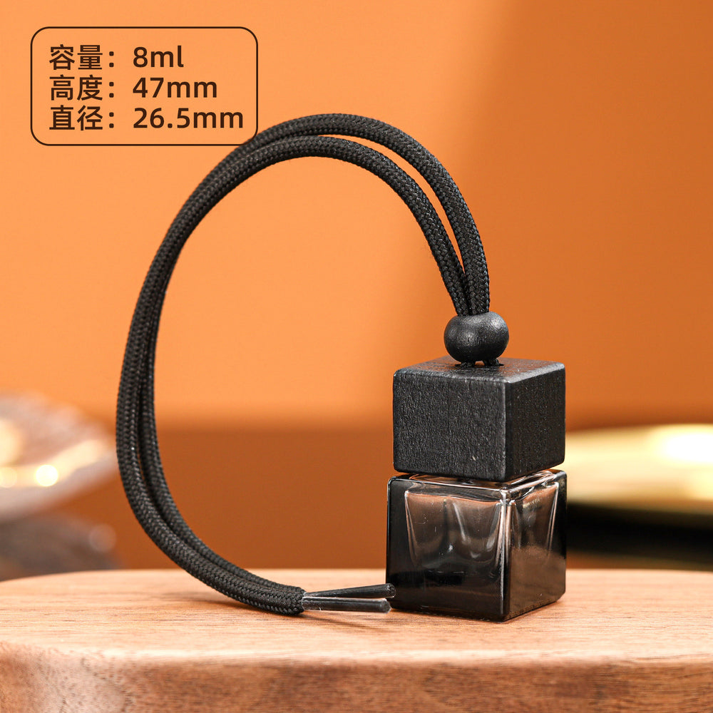 Car perfume bottle empty bottle hanging square cover colorful aromatherapy bottle essential oil refill bottle thickened lanyard glass bottle