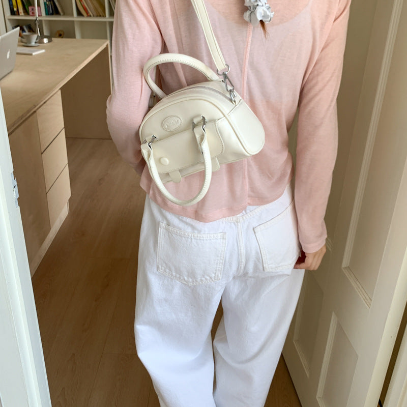 Cross-border niche design bag women's summer 2025 new fashion messenger bag Korean version popular portable bowling bag