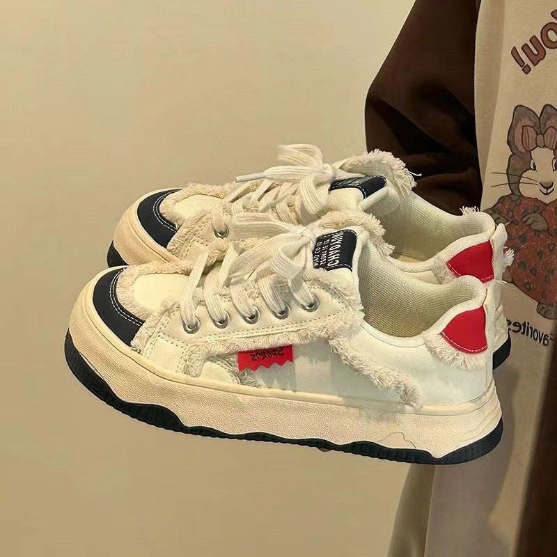 Cute white shoes chinese fashion cat ugly cute big toe shoes women 2026 winter thick sole student sports casual shoes color matching