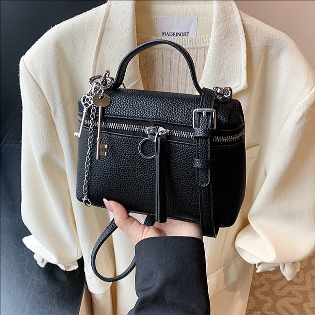 Lychee pattern hand carry box bag women 2025 new fashion temperament messenger bag simple casual work commuter bag