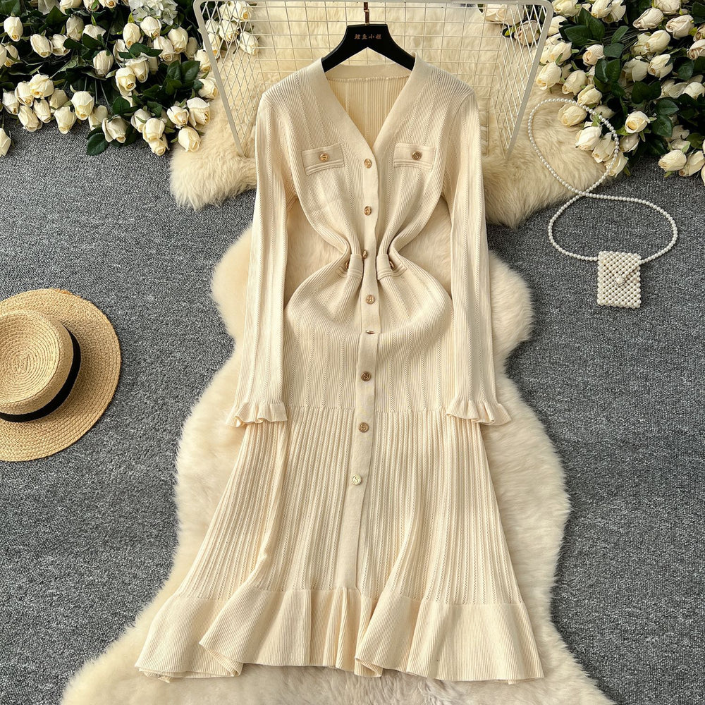 Elegant knitted dress: new autumn/winter  collection - high-end long sleeve, cinched waist maxi dress with v-neck and ruffle hem