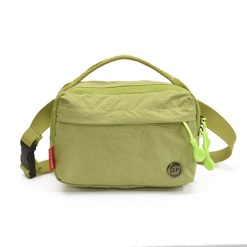 Cross-border leisure sports messenger bag women's 2025 new trend portable pillow bag foreign style macaron shoulder bag