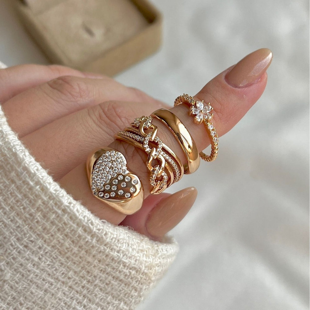 European and american cross-border jewelry: ins-style sweet hollow heart ring 4-piece set, geometric irregular diamond-studded flower rings