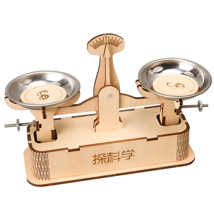 Technology small production tray scale, primary and secondary school students puzzle science experiment small invention handmade material model