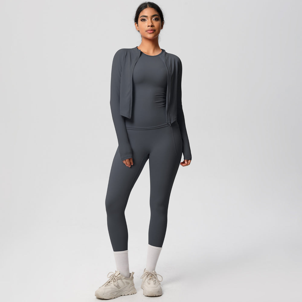 Solid color new outdoor casual quick-dry sports yoga outfit - tight-fitting, butt-lifting, pocketed shorts - fitness naked feel three-piece set