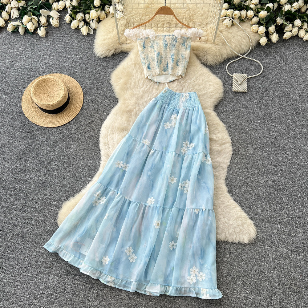French sweet lace camisole and floral cake skirt two-piece set - women's summer slim-fit vacation outfit