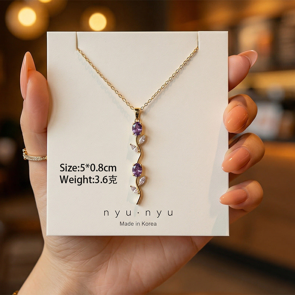 Copper inlaid zirconium four-leaf clover necklace for women, titanium steel real gold plating popularinsfashion flower exquisite sweater chain jewelry
