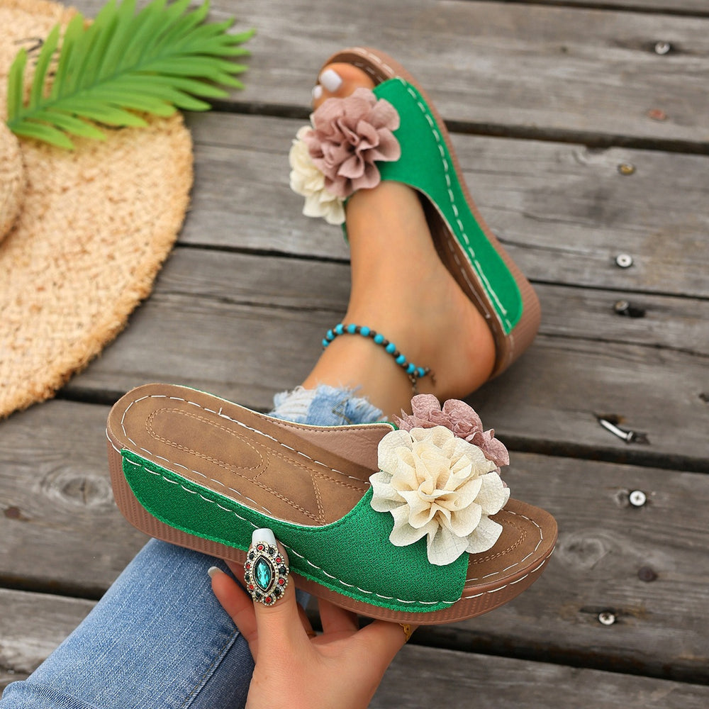 Wholesale plus-size floral wedge sandals for :  summer thick-soled european and american platform slides for women