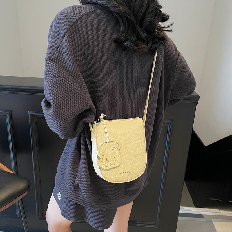 Foreign order niche bag women's 2025 new summer fashion shoulder messenger bag simple casual saddle bucket bag