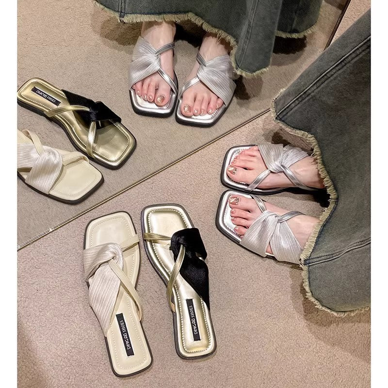 High sense French Internet celebrity 2024 new niche super fire with skirt sandals small fragrant slippers women's spring wear