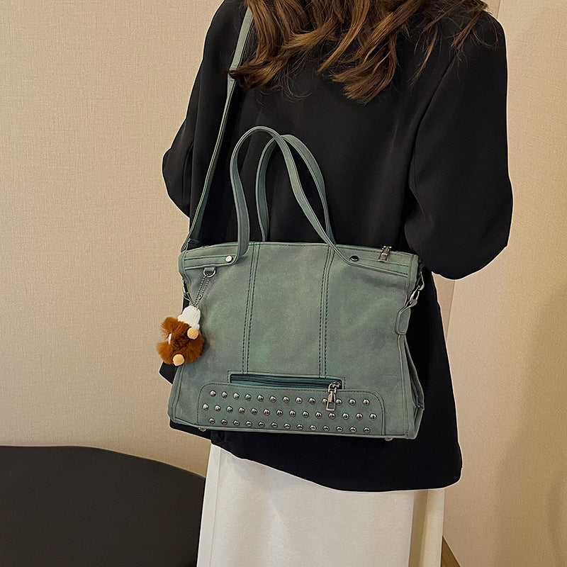 Cross-border  women's bags, new women's bags, rivets, fringed bags, car bags, women's portable shoulder bags