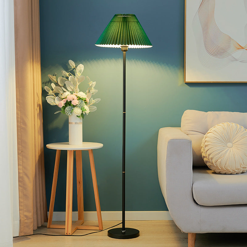 Modern minimalist floor lamp - perfect for living room, bedroom, study, beside sofa, or hotel guest room. wholesale available