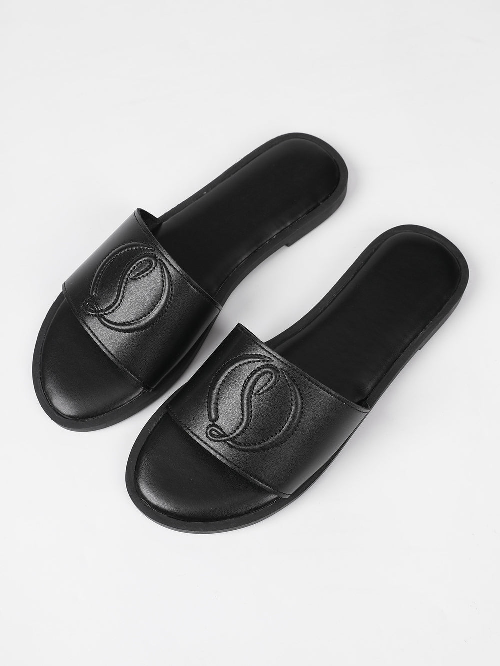 women's fashion sandals: new 2026 summer collection - european & american style, flat, minimalist, ready to ship