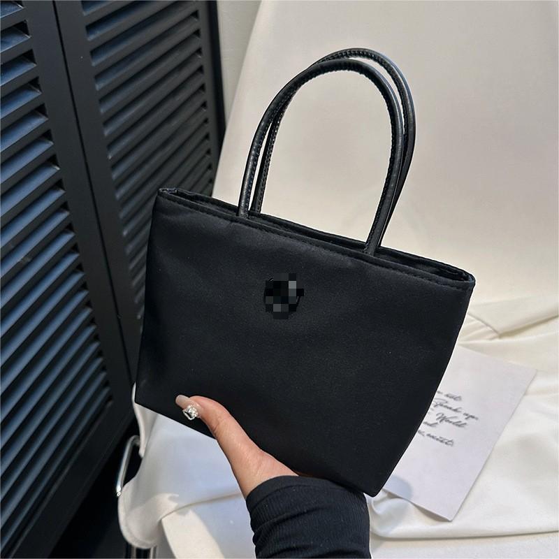 2025 Japanese simple nylon bag mini work small bag cute environmental protection bag student handbag practical mobile phone