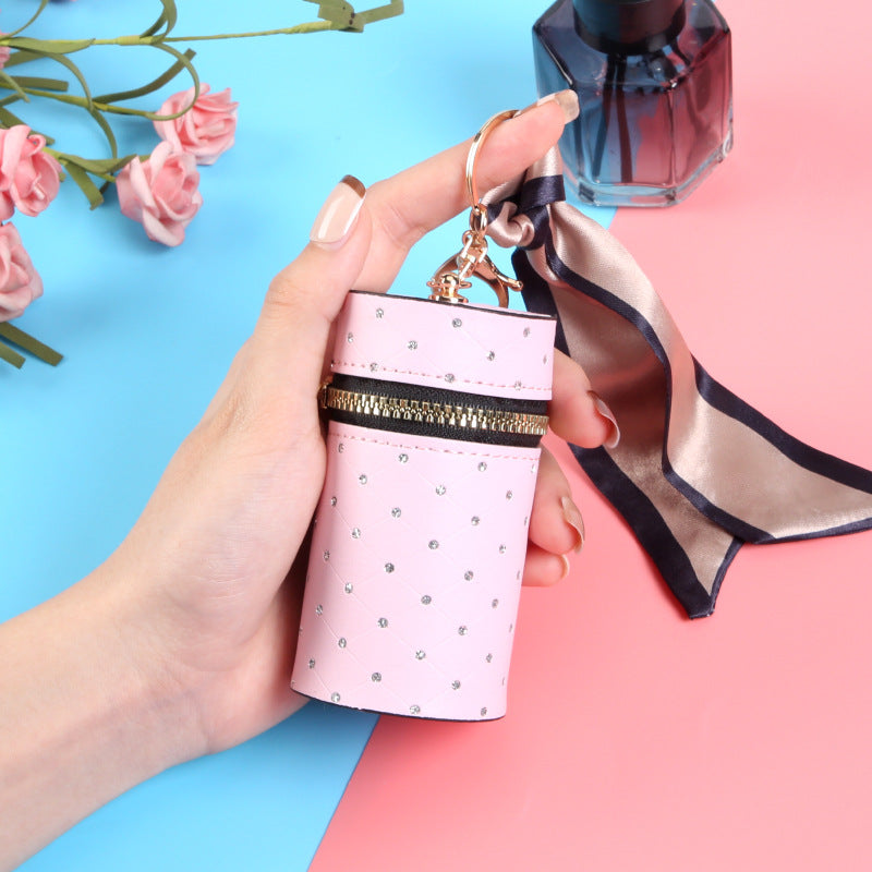 High luxury change bag, pendant, earphone bag, lipstick, mini keychain bag, retro bucket mouth red envelope, simple pendant bag.