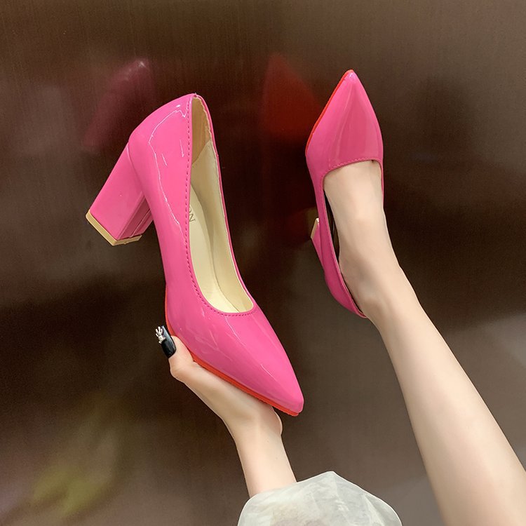 Exportnew arrivalplus size pointed toe square heel high heels 2026 summer shallow mouth fashion patent leather thick heel professional women's flats