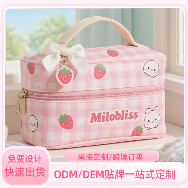 Customized new ins strawberry plaid cute wind large capacity cosmetic bag portable tote bag storage bag toilet bag