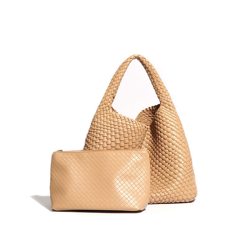 Cross-border hot-selling new handwoven bags, portable tote bags, trendy women's bags, large-capacity underarm shoulder bags.