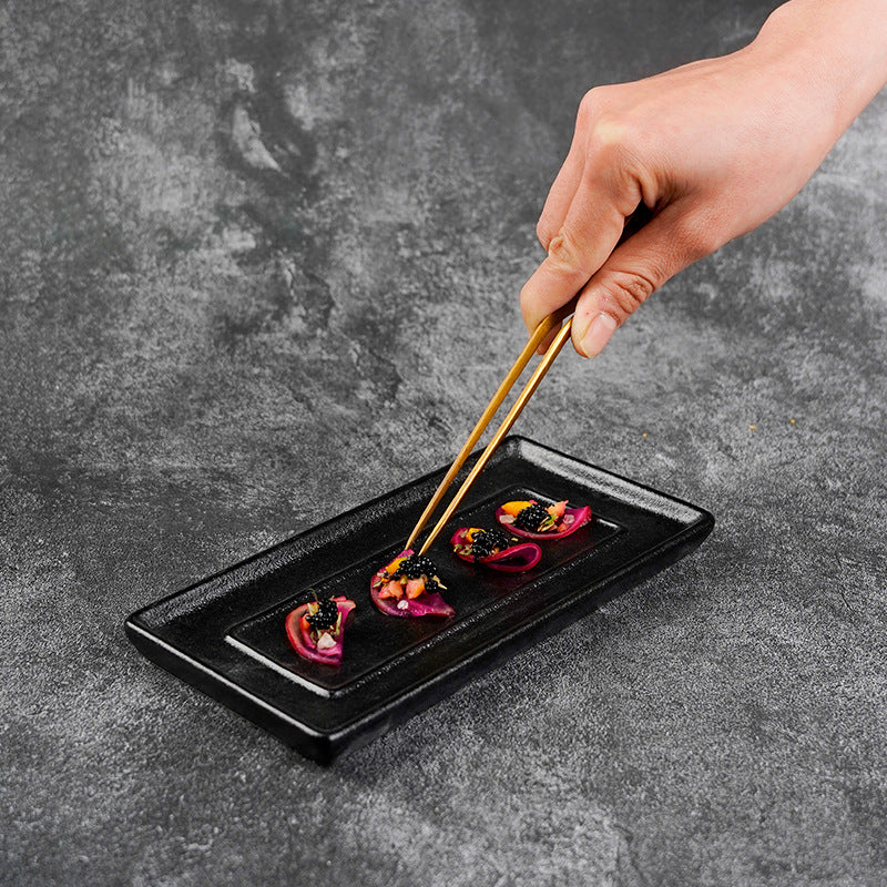 Japanese retro cuisine: instagram-worthy, high-end, creative frosted dessert plate, sashimi plate, restaurant pastry creative presentation
