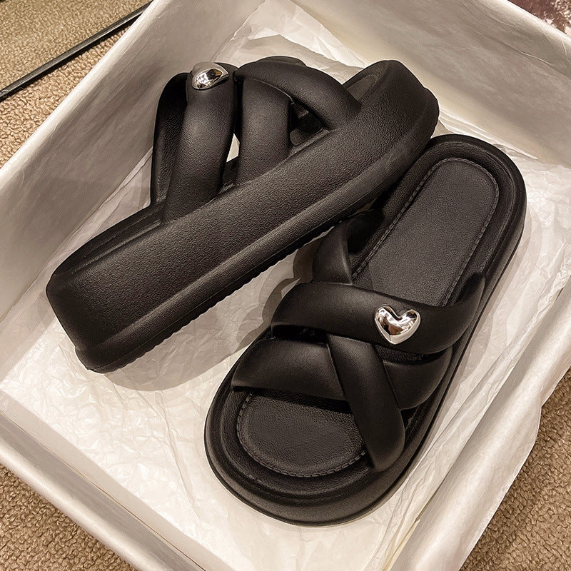 2026 new women's slippers: casual, versatile, trendy, high-end, outdoor wear, non-slip, soft sole, height increasing, thick sole ladies' sandals