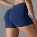 European and american seamless high-waisted butt-lifting yoga shorts - breathable peach lift, tight-fitting athletic capris for running and fitness