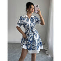 Ready stock  new arrival: minimalist chic tie-waist printed short-sleeve dress