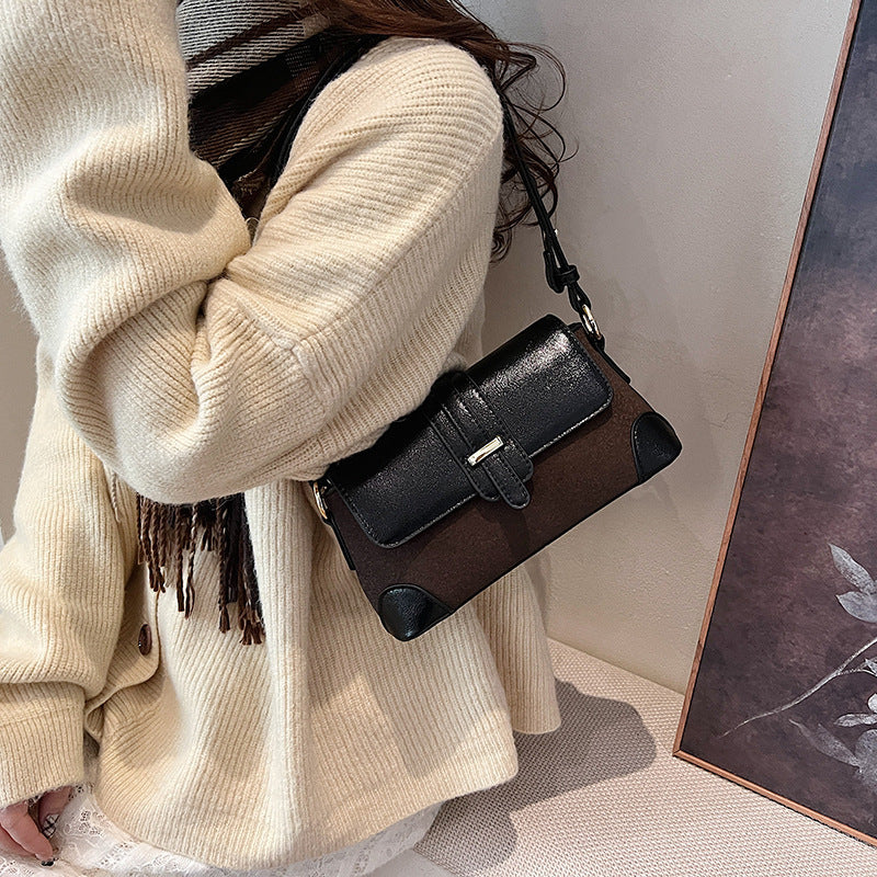 New high-texture French retro shoulder bag temperament versatile commuter bag niche design color matching fashion underarm bag