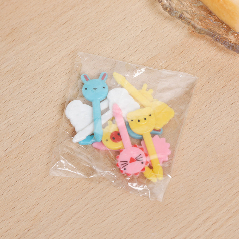Japanese cartoon fruit picks creative children's food forks cake forks cute animal dessert forks plastic fruit forks