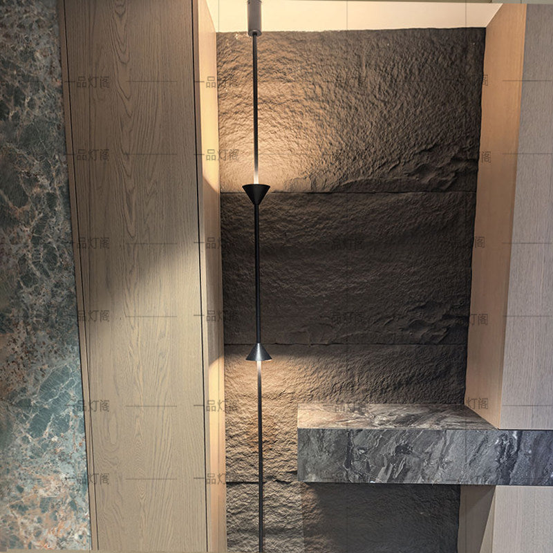 Entrance aisle corridor aisle overhead speaker floor lamp house living room background wall long pole hourglass floor lamp