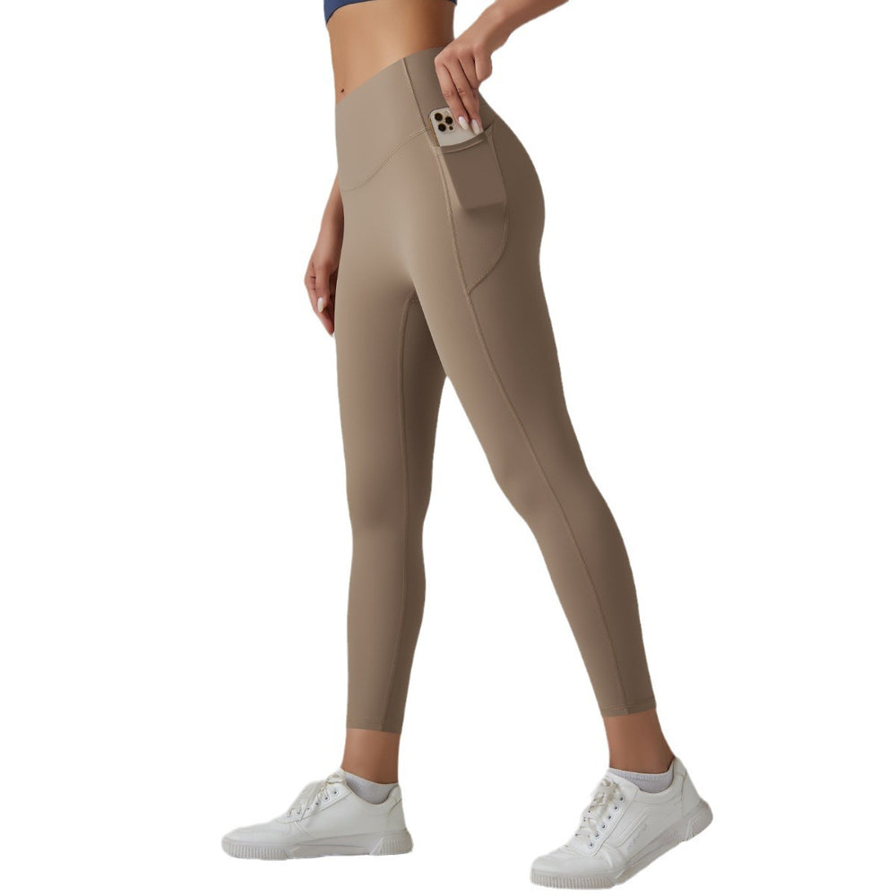 High-waisted, barely-there yoga pants for women. seamless, quick-drying, compression leggings with pockets, perfect for running, fitness, and sculpting your figure. brushed fabric for extra comfort. ideal for yoga and other workouts