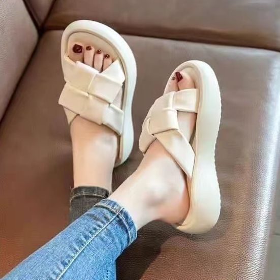 2025 soft and cool slides: summer outdoor wear, non-slip, trendy new style, casual fashion, fairy style, two-wear sole sandals for women