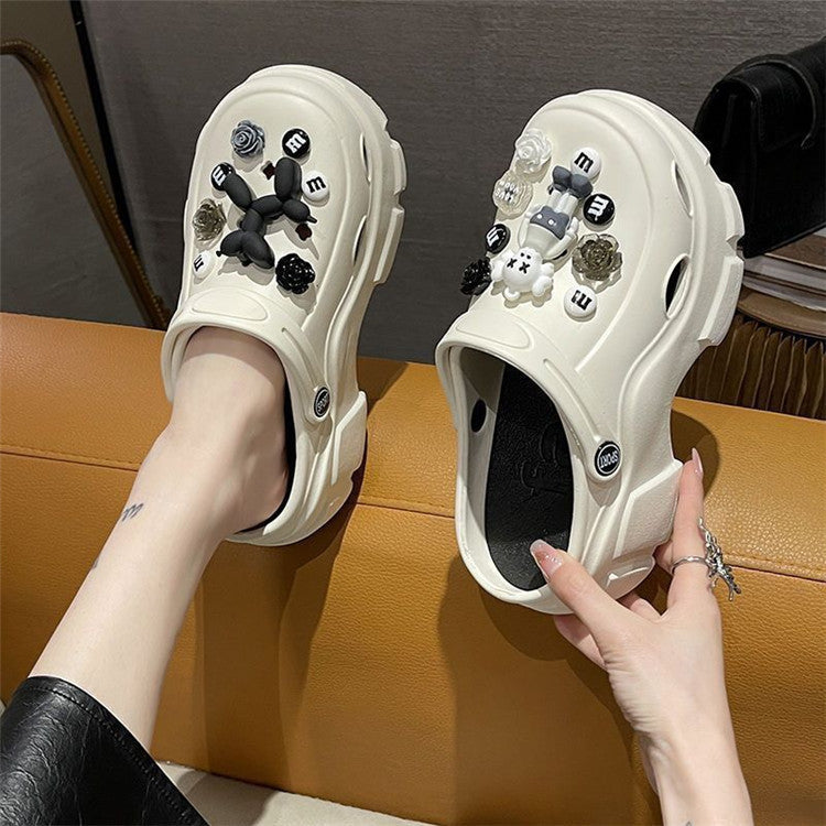 Women's outdoor slippers thick sole closed toe clogs 2023 new tank slippers for home, students, couples, and beach